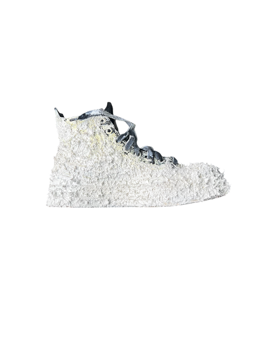 “SNOWY” Custom Converses