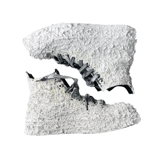 “SNOWY” Custom Converses